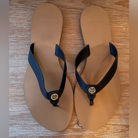 Tory Burch Shoes - Tory Burch leather thong sandal